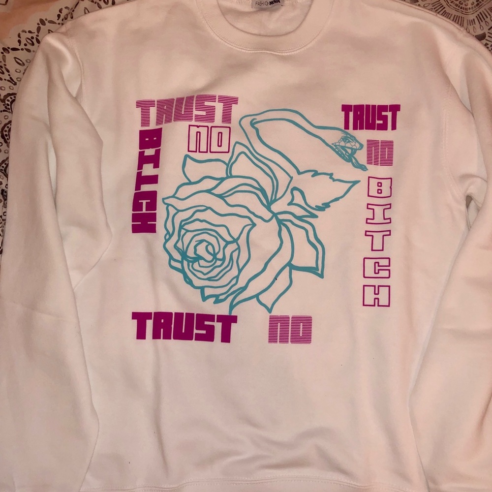 Sweatshirt